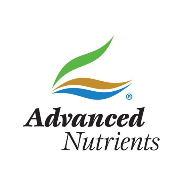 **مقاله تحقیقاتی: بررسی تأثیر کودهای Advanced Nutrients بر رشد و عملکرد گیاهان در سیستم‌های کشت هیدروپونیک و خاکی**